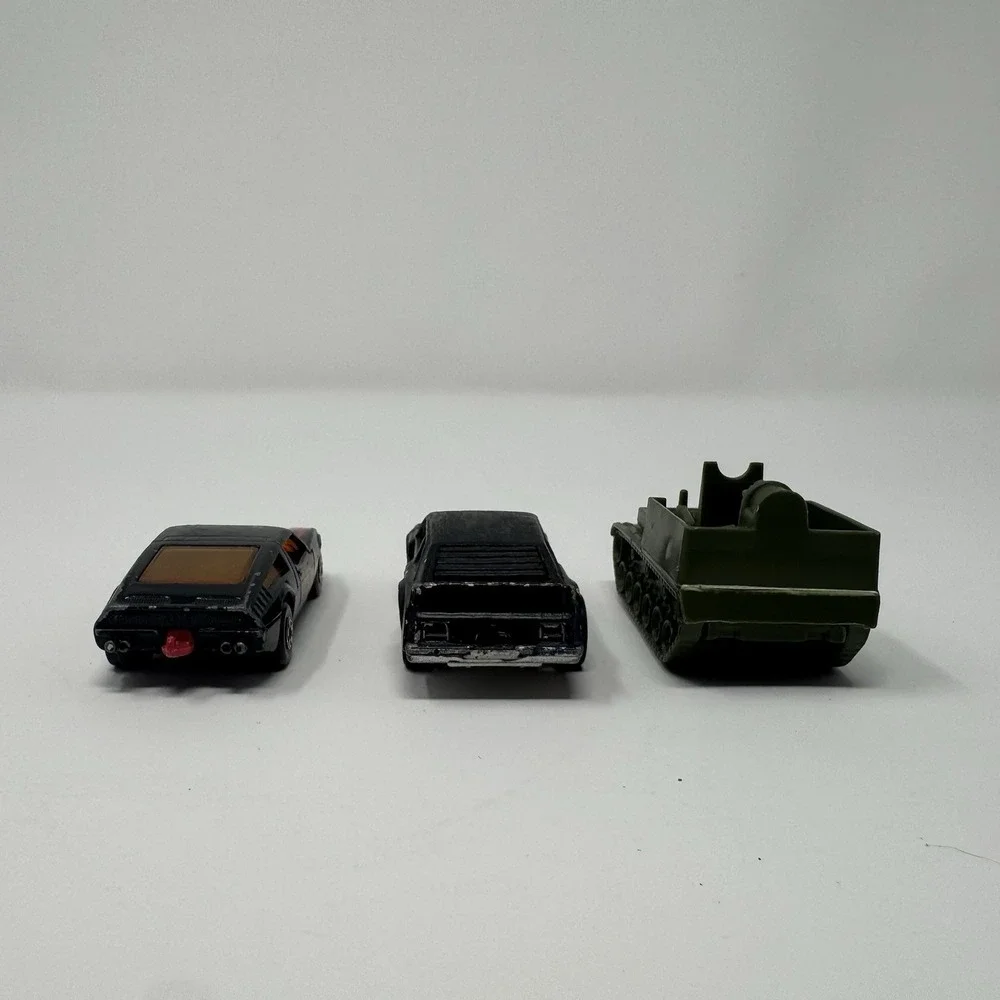 Lot of 9 Vintage 70s 80s Hot Wheels Matchbox Die Cast Cars Toys Used Played